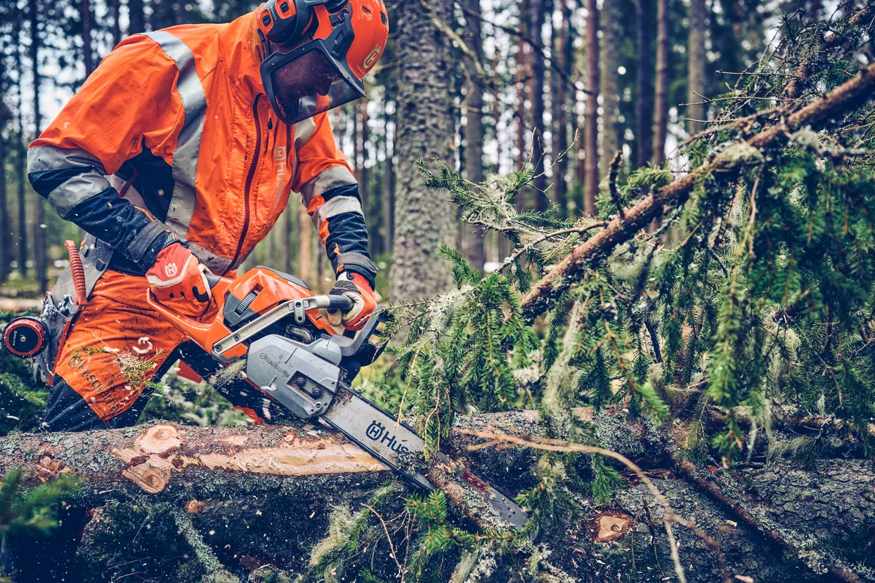 Husqvarna 560 XP® Mark II Benzin-Motorsäge 18" – Bild 12