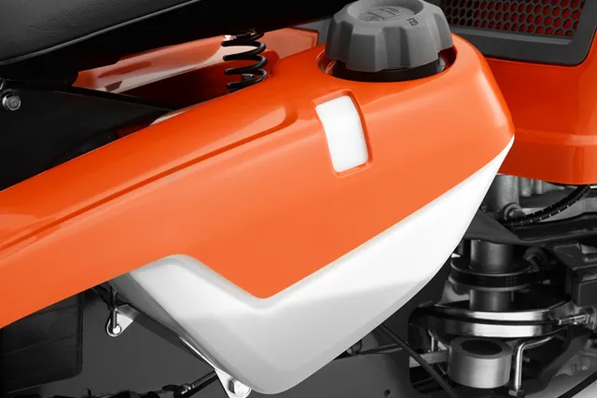 Husqvarna Frontmäher R 216Ts AWD mit 94 cm Mähdeck – Bild 7