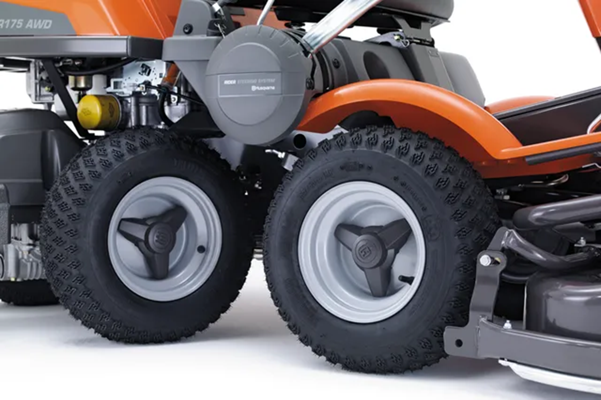 Husqvarna Frontmäher R 216Ts AWD mit 94 cm Mähdeck – Bild 6