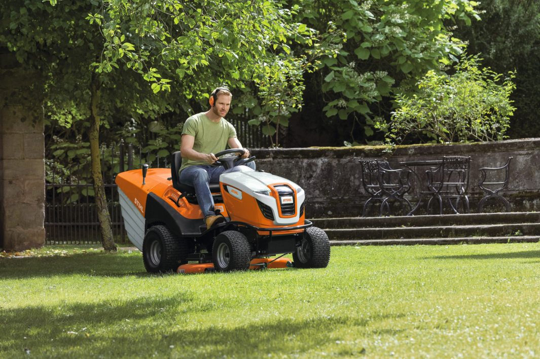STIHL RT 6127 ZL Rasentraktor – Bild 8