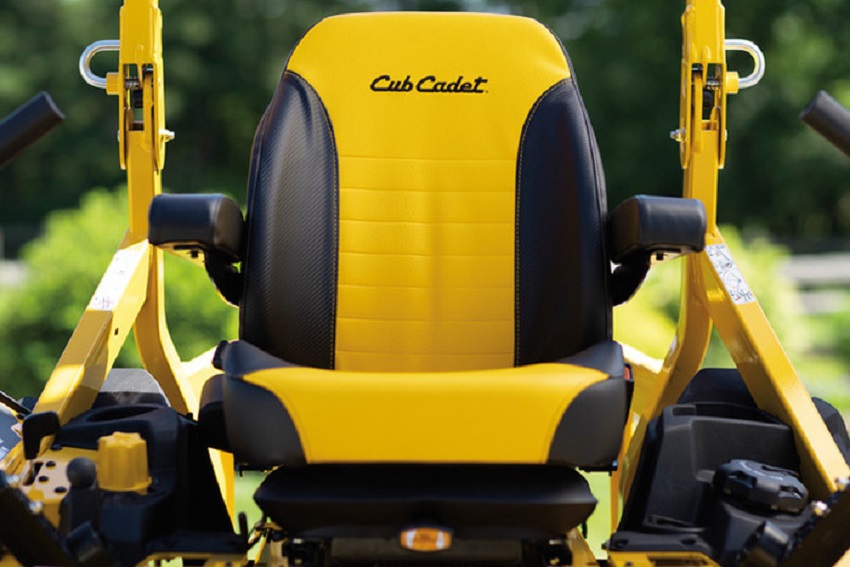 Cub Cadet XZ7 L122 Ultima Z-TURNS Aufsitzmäher – Bild 4
